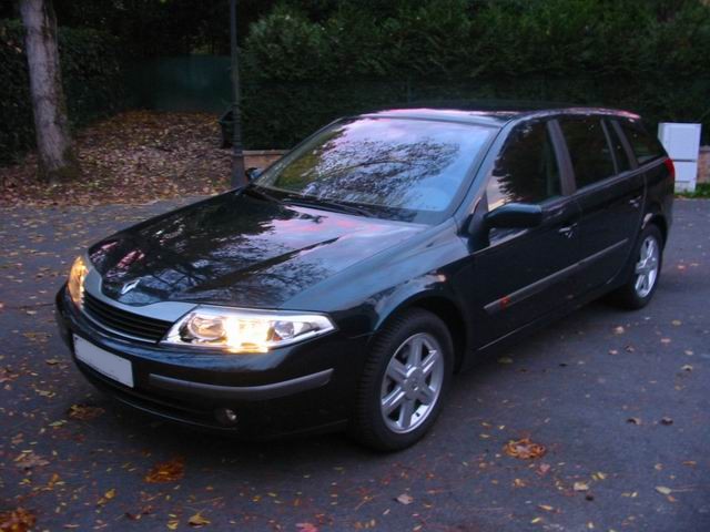 http://palmapps.free.fr/laguna/photos/voiture/face.JPG